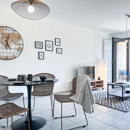 Ferienwohnung Le Frere Charmes Aurillac Exterior foto