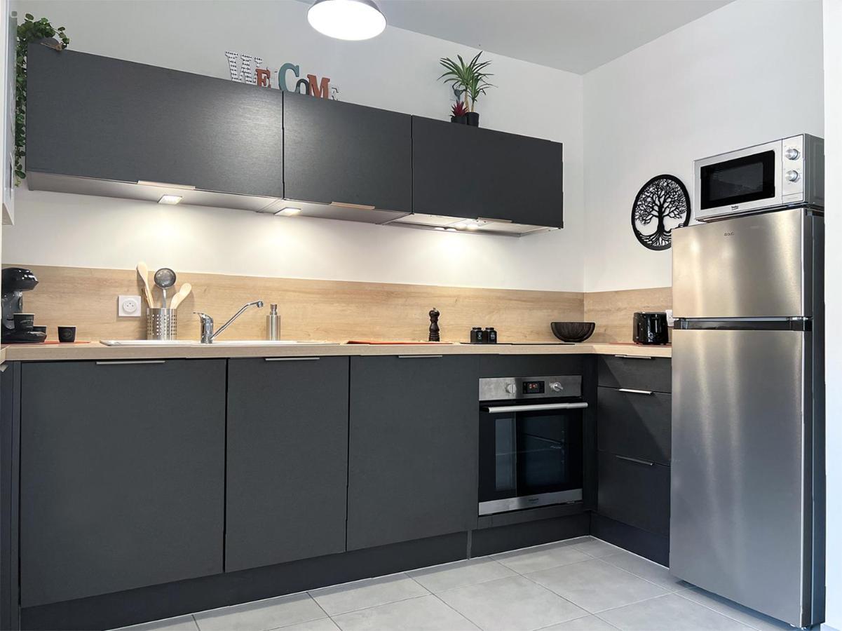 Ferienwohnung Le Frere Charmes Aurillac Exterior foto